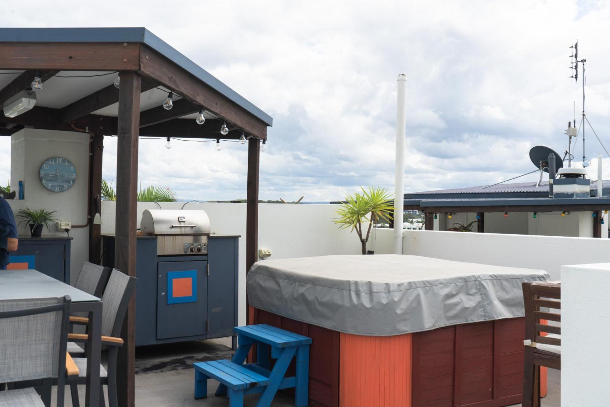 Aparthotel Ocean Vista On Alex Alexandra Headland Exteriér fotografie